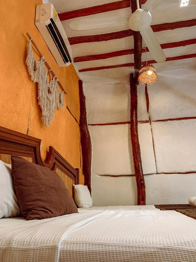 Golden Paradise Hostel Isla Holbox Bagian luar foto