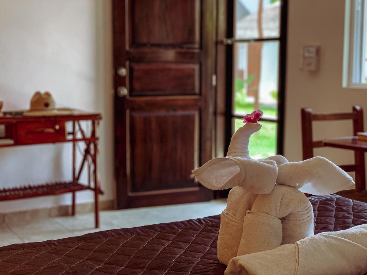 Golden Paradise Hostel Isla Holbox Bagian luar foto