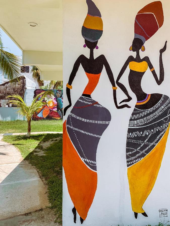 Golden Paradise Hostel Isla Holbox Bagian luar foto