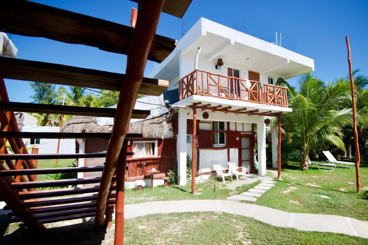 Golden Paradise Hostel Isla Holbox Bagian luar foto